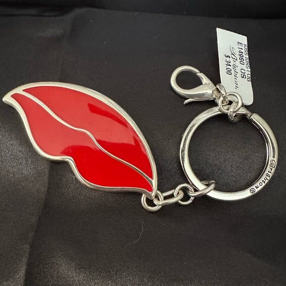 Brighton KISS KISS Key Fob NWT E14860 List $34 Silver Plated Front Rare 2383 - Picture 5 of 5